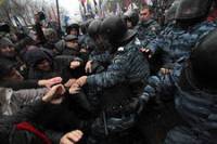 Столкновения в центре Киева. Журналисты  уверены, что милиция специально стреляла по ним